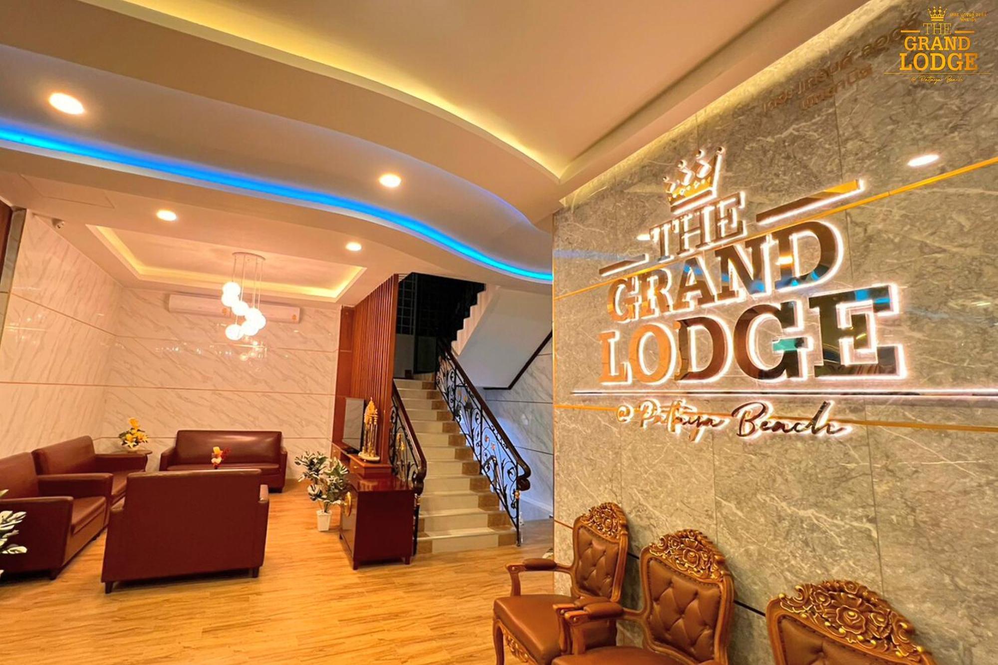 The Grand Lodge Pattaya Bagian luar foto