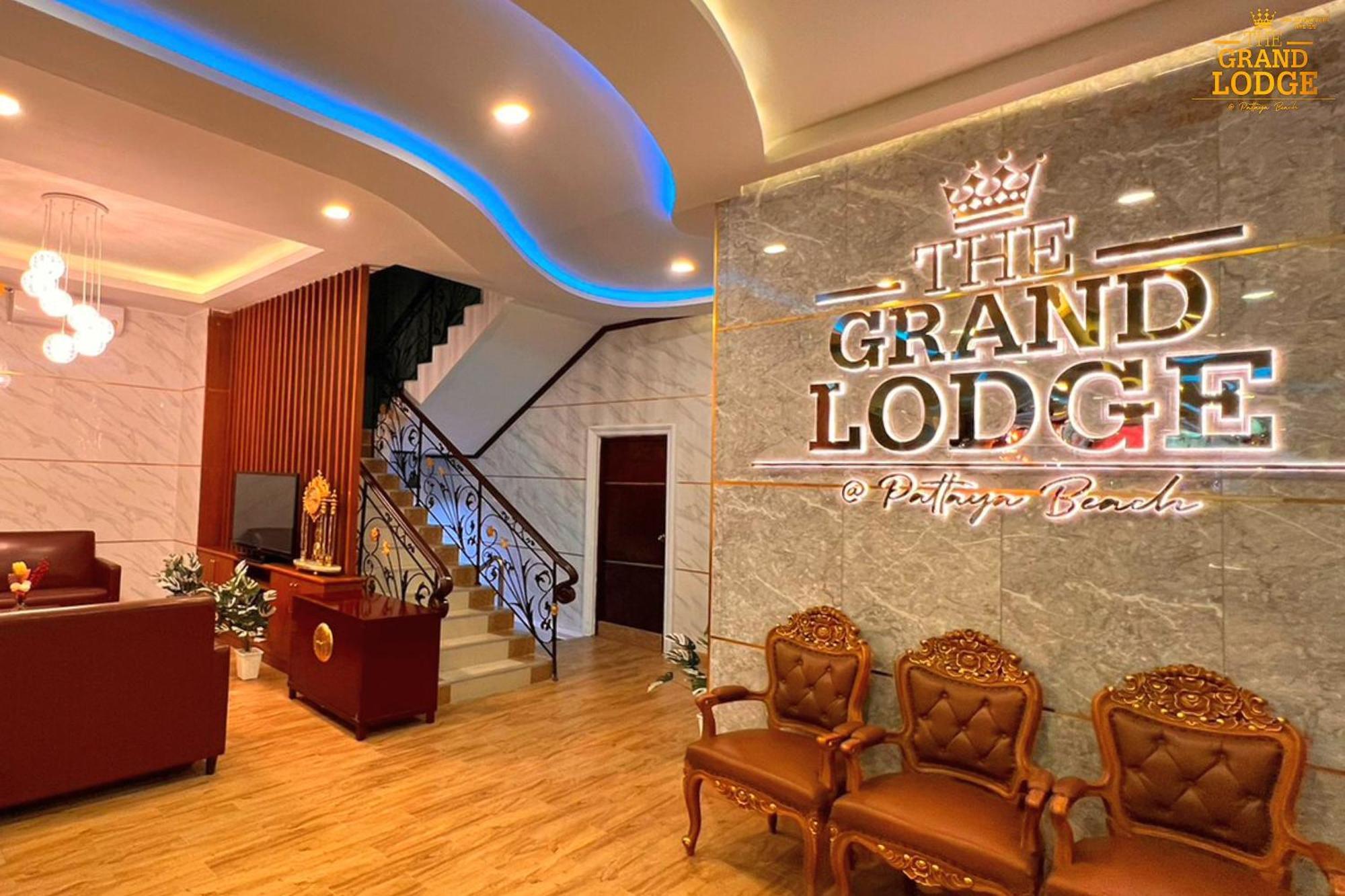 The Grand Lodge Pattaya Bagian luar foto