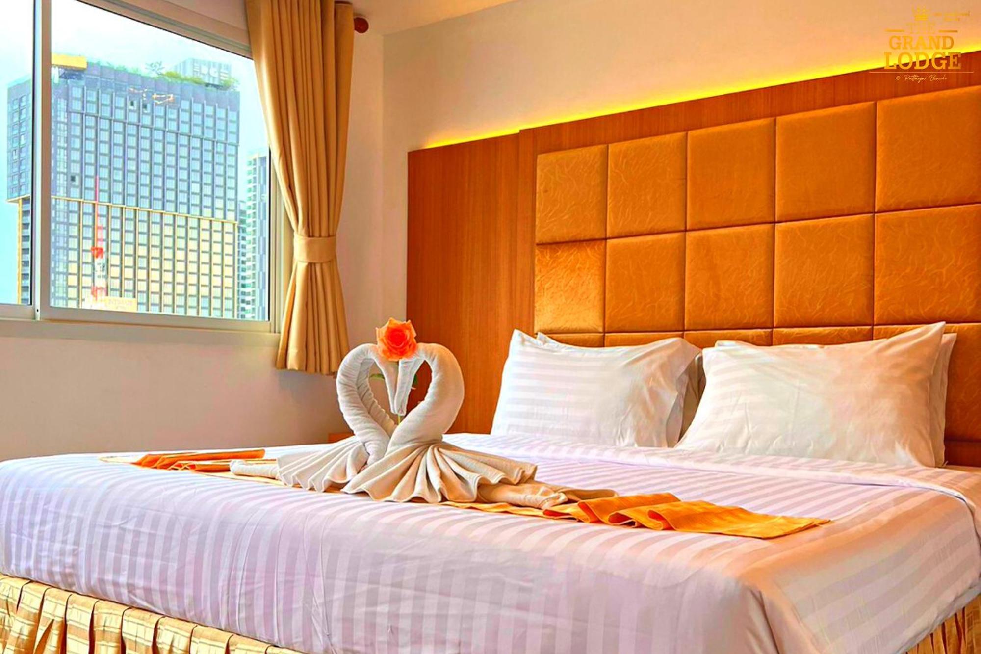 The Grand Lodge Pattaya Bagian luar foto