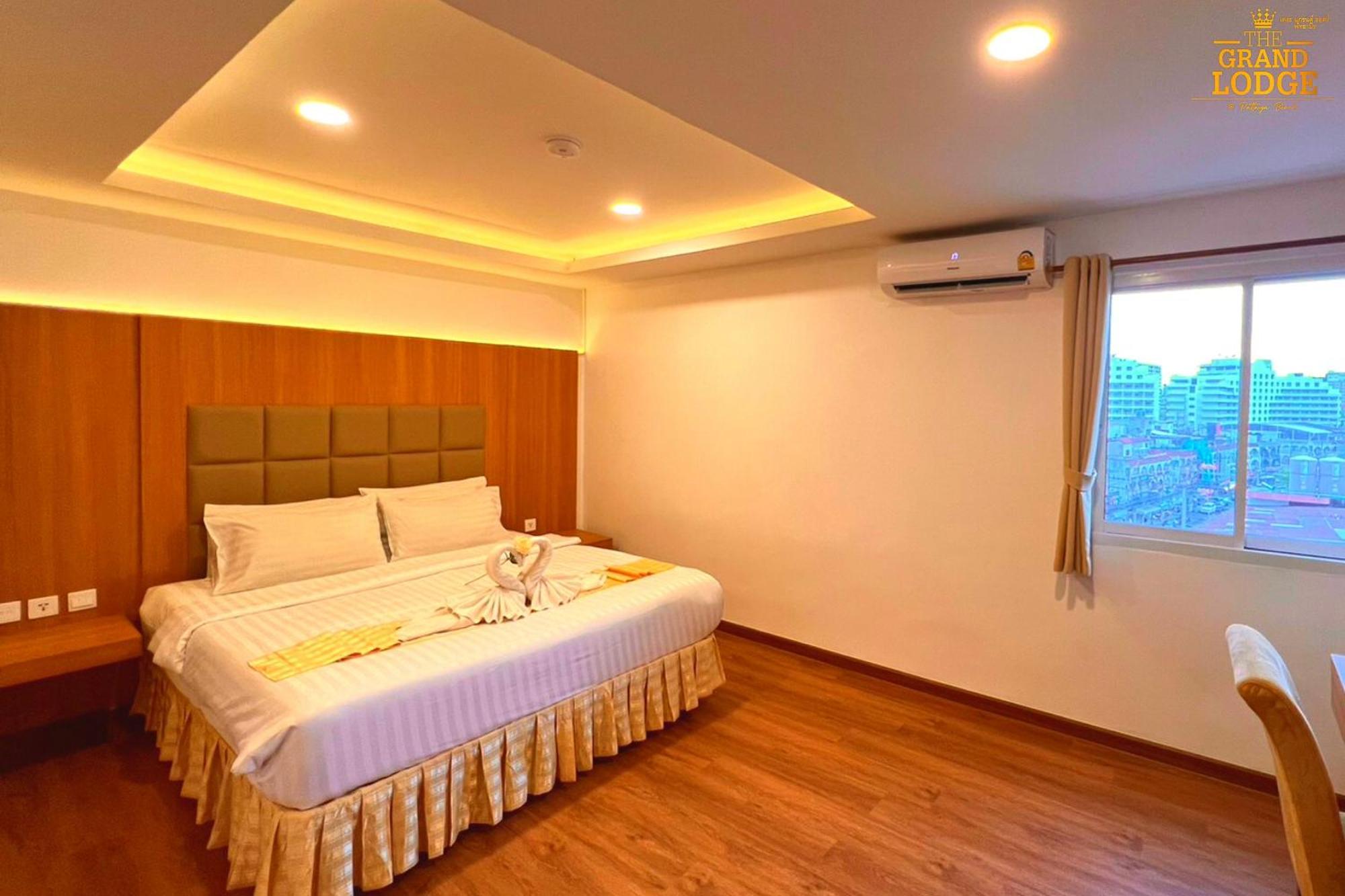 The Grand Lodge Pattaya Bagian luar foto